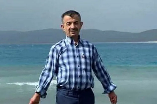 Denizli Acıpayam'da acı olay! Cam silerken merdivenden düşen esnaf hayatını kaybetti