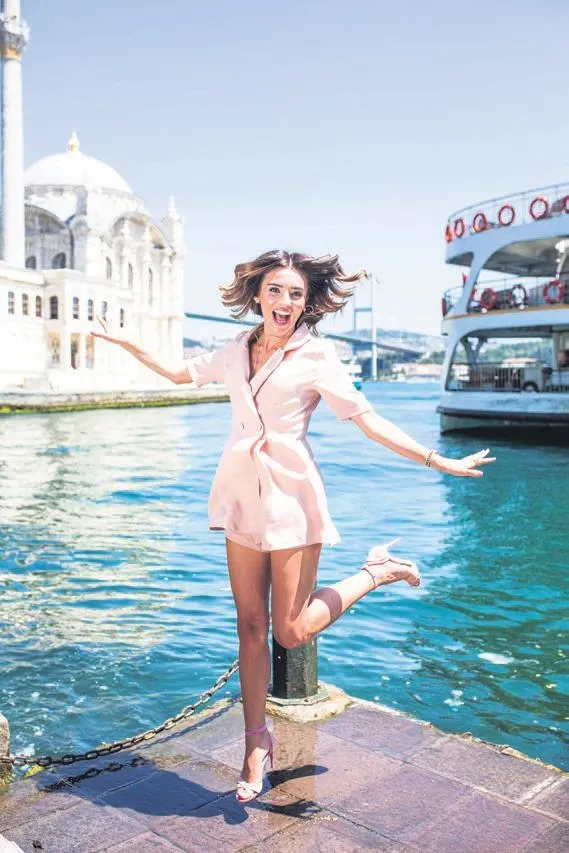 Bir Zamanlar Çukurova dizisine katılan Hande Soral ikoncan oldu-9