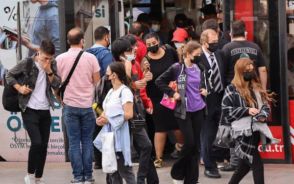 istanbulda-trafik-cilesi-sabahin-erken-saatlerinde-basladi-1631168836705.jpg İstanbul’da trafik çilesi sabahın erken saatlerinde başladı!-7