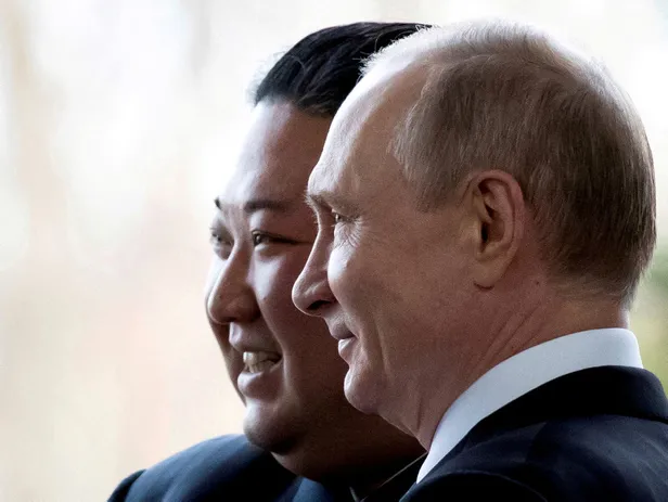 kim-jong-un-dunyayi-ayaga-kaldiran-gorusme-icin-yola-cikti-zirhli-trenle-putine-gidiyor-1694421323869.jpg Kim Jong-Un dünyayı ayağa kaldıran görüşme için yola çıktı: Zırhlı trenle Putin’e gidiyor-1