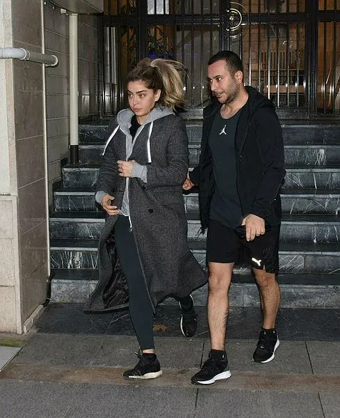 İsmail Berhan'ın evlilik teklifine 'evet' diyen Öykü Çelik'ten kötü sürpriz! İlişkileri bitti-8