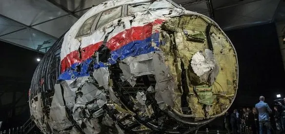 Uluslararası Suçları Araştırma Ekibi, 2014'te Ukrayna'da düşürülen Malezya Havayolları MH17'nin, Rus ordusuna ait bir füze tarafından vurulduğunu tespit etti. Rusya Savunma Bakanlığı, soruşturma grubunun açıklamasını yalanladı.