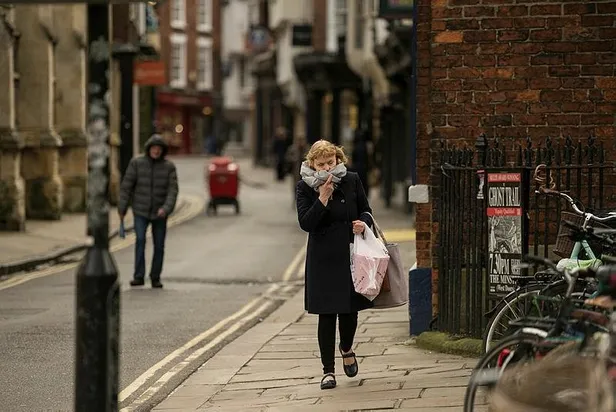 İngiltere'den flaş koronavirüs (Kovid-19) kararı: Barlar kapatıldı-2