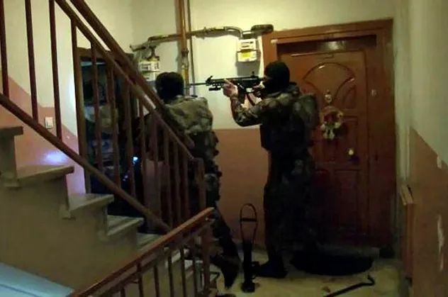 İstanbul'da DEAŞ'ın canlı bombaları yakalandı