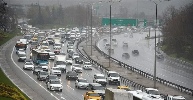 Son dakika: İstanbul’da yağmur trafiği! Trafik yoğunluğu yüzde 74 oldu