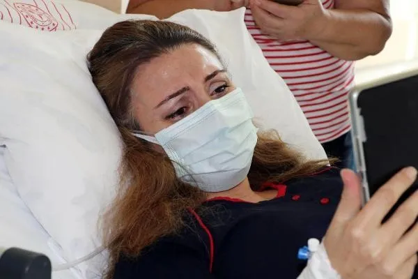 Hamileyken koronavirüse yakalanan anne bebeğini ilk kez tabletten izledi: İki kere ölümden döndüm-4