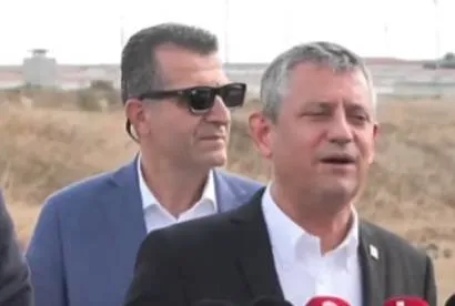 Özgür Özel kürsüde kala kaldı