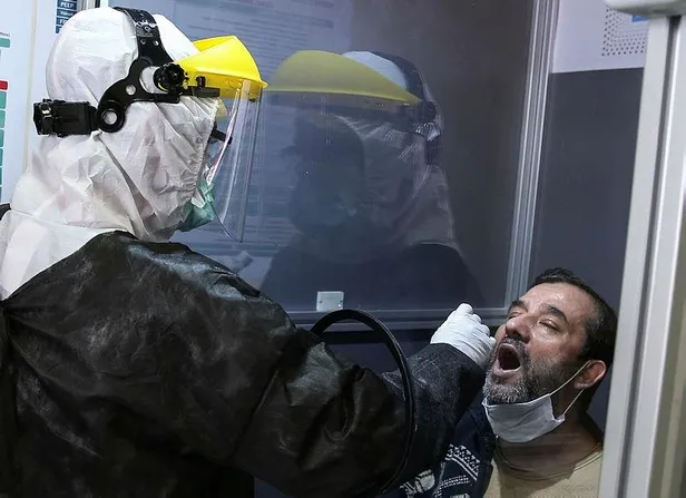 Son dakika: Prof. Dr. Mehmet Ceyhan: Pnömokok aşısı, Covid-19'un ağır geçmesini önleyen faktörlerden-2