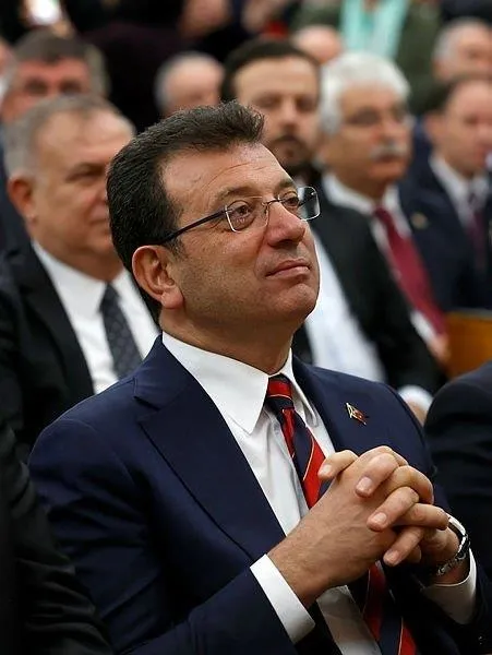 ankarada-gel-bakalim-ekrem-2-vakasi-saksi-muamelesi-goren-imamoglu-kilicdarogluna-biat-etti-6li-masaya-ahlatli-1672096895510.jpeg
