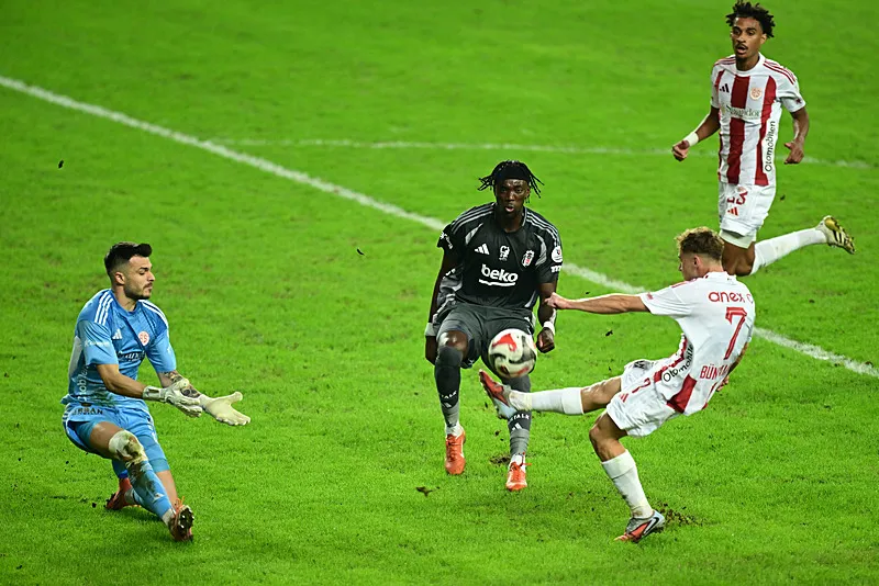 Beşiktaş'ın Samsunspor maçı 11'i netleşti! Sergen Yalçın'dan orta saha kararı - 3