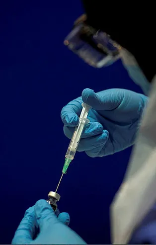 BioNTech ve Sinovac aşıları bizi ne kadar koruyor? Kritik araştırma için düğmeye basıldı