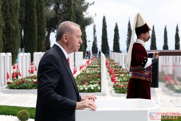 Şehitlere vefa... Başkan Erdoğan, Çanakkale'de şehitliklere karanfil bıraktı - 5