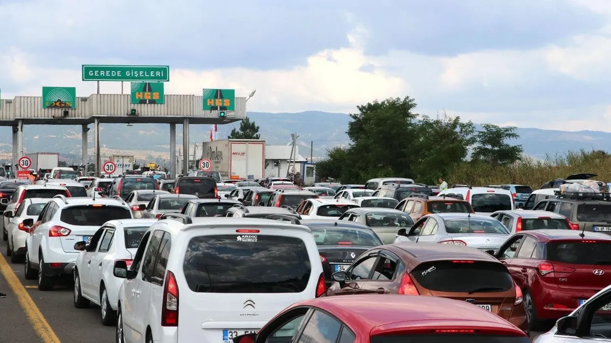 resmi-gazetede-yayimlandi-yabanci-plakali-araclara-hgs-duzenlemesi-1785273575188.jpeg Resmi Gazete'de yayımlandı: Yabancı plakalı araçlara HGS düzenlemesi! Ödemeyene 4 kat ceza, borcu olan sınır kapısından çıkamayacak-6