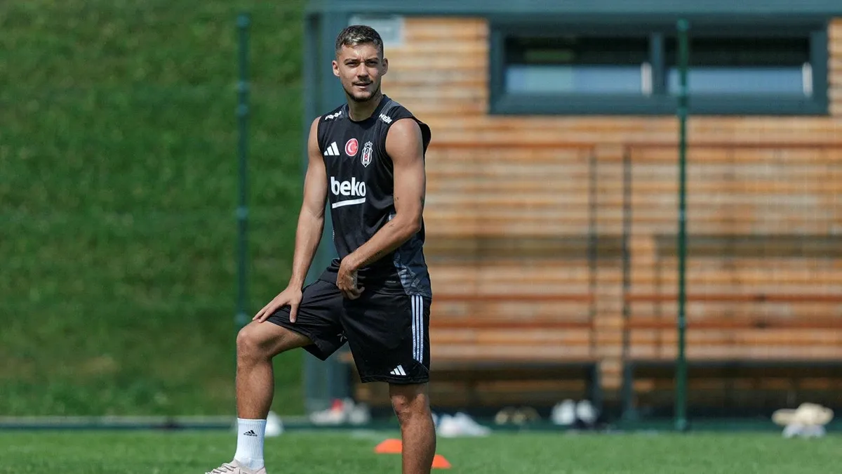 Beşiktaş'ta Ernest Muçi takım arıyor