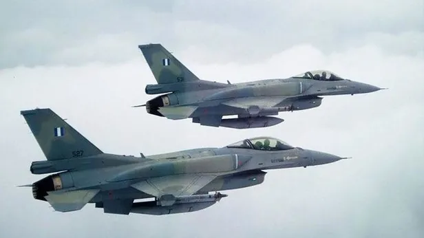 son-dakika-yunanistana-ait-f-16-savas-ucagi-dustu-1637247199408.jpeg Son dakika: Yunanistan'a ait F-16 savaş uçağı düştü-2