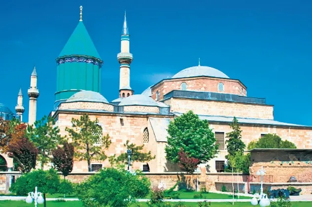 İç Anadolu’nun kalbindeki Konya; camileri, türbeleri, medreseleri, müzeleri, antik kentleri ile büyülüyor
