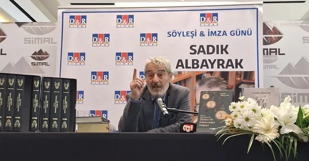D&R Rize'de okurlarıyla buluştu | Mütefekkir Sadık Albayrak'tan "İmam Hatip" vurgusu: Boynumuzun borcu