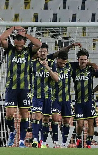 Kadıköy'de Ferdi Kadıoğlu'nun gecesi! MAÇ SONUCU: Fenerbahçe 2-1 Göztepe