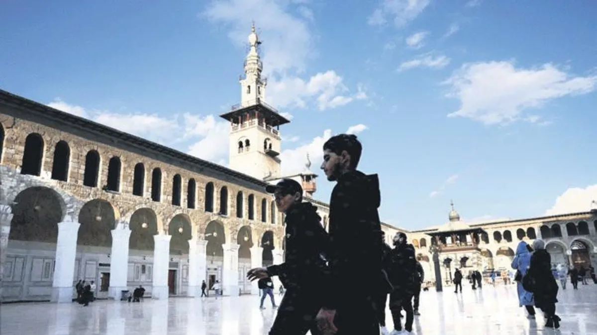 Suriye'de ilk özgür iftar! Ramazan ruhu yeniden yeşerdi