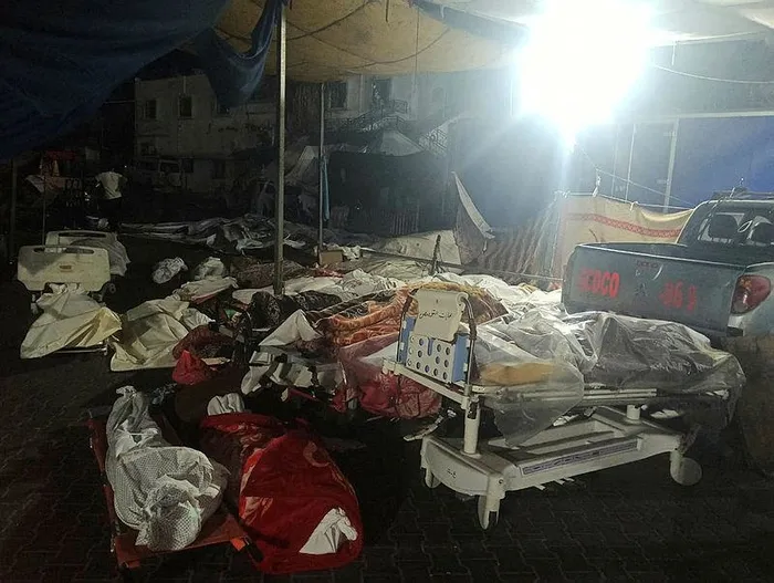 katil-israilin-eski-basbakani-ehud-baraktan-itiraf-sifa-hastanesinin-altindaki-siginaklari-israil-insa-etti-1700549466698.jpeg İşgalci İsrail 'tünelde' sıkıştı! ABD'li Washington Post yazdı: İsrail Şifa Hastanesi ile ilgili iddialarını kanıtlayamadı-2