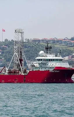 İstanbul Boğazı'nda alarm