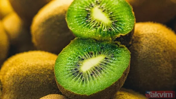 Hollywood'un Gençlik Sırrı Ünlü İsimlerin Formda Ve Genç Kalmak İçin Kivi Tükettiğine Dikkat Çeken Karatay, "Sabah Akşam Kivi Tüketilebilir. Bu Meyve, Adeta 10...