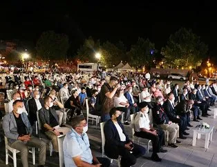 Sakarya’da depremde ölenler dualarla anıldı