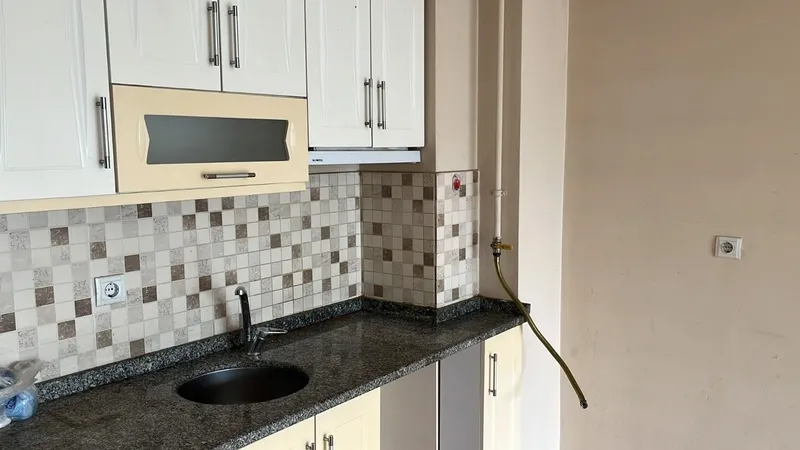 Ulaşamadığı kiracısının ölmesinden korktu, polisle girdiği evde bakın neyle karşılaştı! Akıllara durgunluk veren olayın adresi Bolu-3