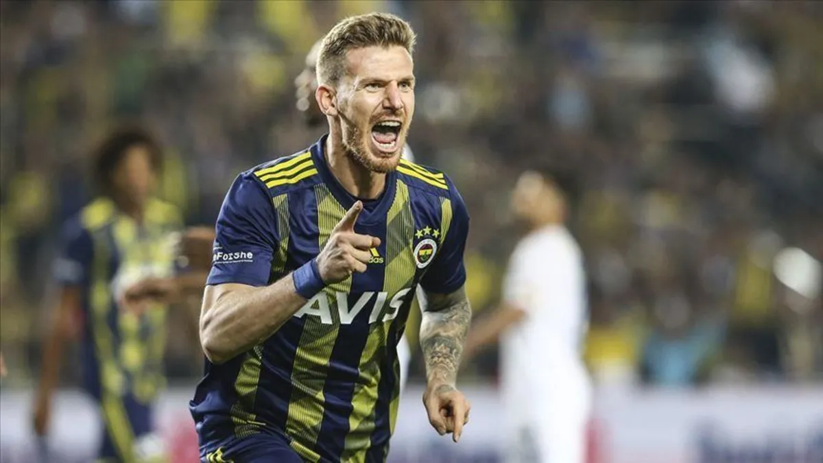 Serdar Aziz'e talipler var