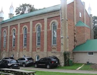 Uygur Türkleri Kanada’da kilise satın alıp camiye çevirdi