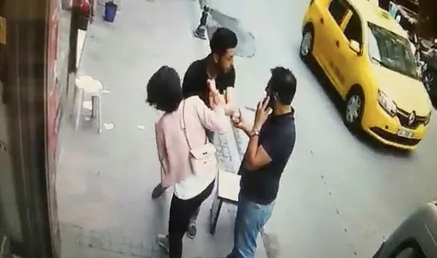 İstanbul'da ekmek bıçaklı dehşet! Sokak ortasında eşini...-2