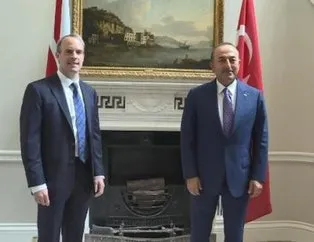 Bakan Çavuşoğlu İngiliz mevkiidaşı Raab ile görüştü