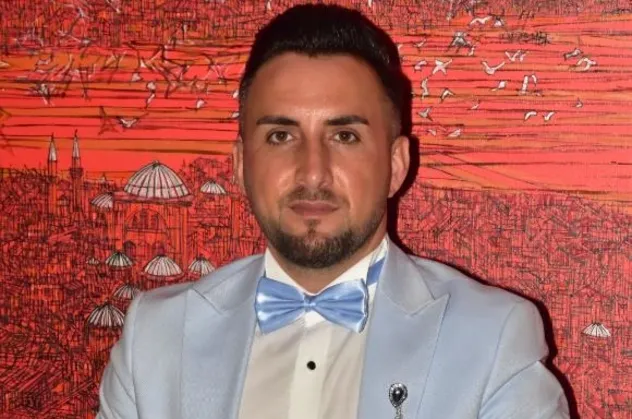 Ünlülerin moda kumaşçısı Cafer Andıç tasarımları ile ön planda