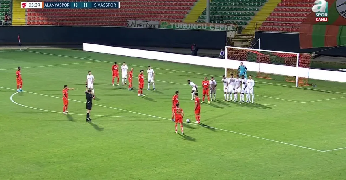 Alanyaspor 1-0 Sivasspor (GOL: Emre Akbaba)