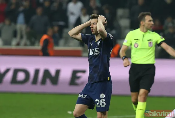 Fenerbahçe'de 4 yıldız gözden çıkarıldı! - 19