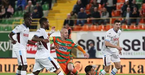 Lig 3.’lüğü için Beşiktaş ile yarışan Trabzon deplasmanda Alanya’ya farklı kaybetti