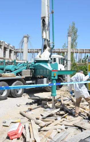 Konya'da inşaatta beton dökümü sırasında göçük! 1'i ağır 3 yaralı