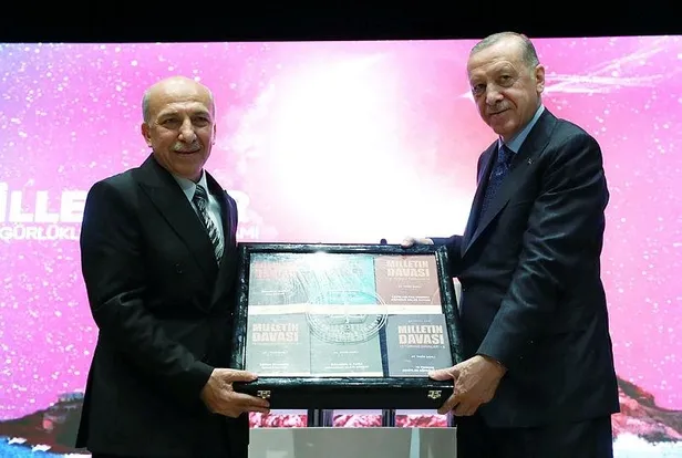 baskan-erdogan-demokrasi-ve-ozgurlukler-adasindan-kilicdarogluna-ayar-verdi-efendileriyle-mucadele-ediyoruz-1653687656818.jpeg Başkan Erdoğan Demokrasi ve Özgürlükler Adası’ndan Kılıçdaroğlu'na ayar verdi: Efendileriyle mücadele ediyoruz-9