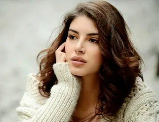 Deniz Baysal diziyi bıraktı tazminat şoku yaşadı! Deniz Baysal kimdir?