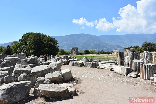 Antik Limyra Kenti: Bizans dönemlerine ait birçok iz barındırıyor, ziyaretçilerine büyüleyici bir atmosfer sunuyor - 2