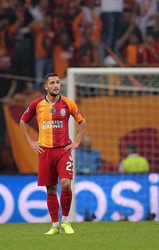 Galatasaray, PSG ile başa baş oynadı ancak tek golle mağlup oldu!