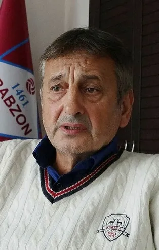 Trabzonspor'dan hakem hatalarına büyük tepki: Emeğimizi çaldılar üç puanımızı gasp ettiler