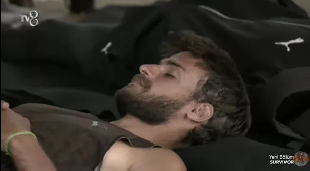 Survivor'da büyük skandal Acun Ilıcalı'nın kulağına giderse halleri harap! Otel odasında meğer o iki Survivor yarışmacısı...-3