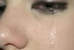 Gözyaşı sıvısıyla Alzheimer tespiti mümkün mü? Tanıda yeni dönem başlıyor