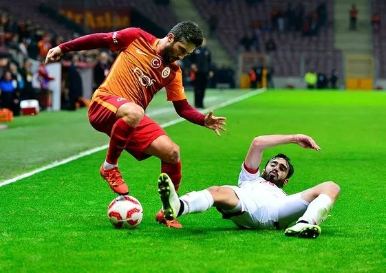 Sabri Sarıoğlu Galatasaray'a geri dönüyor!-10