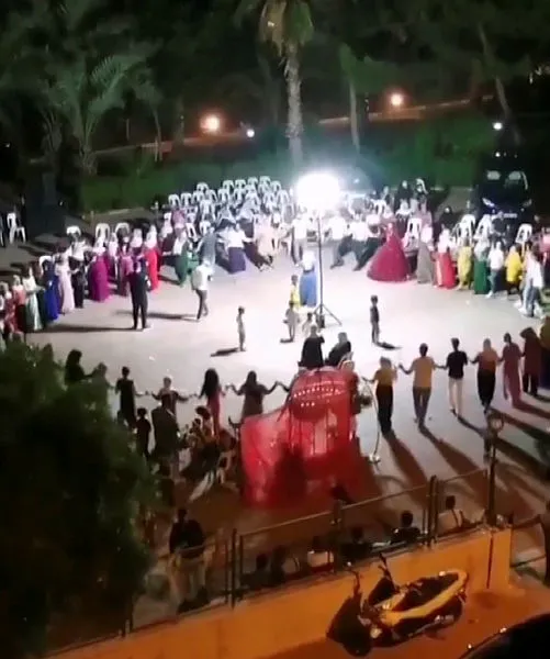 14-ilde-dugun-kisitlamasi-dugun-yasagi-gelen-iller-hangileri-istanbul-ankara-izmir-dugun-yasagi-var-mi-1598607751588.jpg Düğün yasağı gelen iller hangileri? İstanbul Ankara İzmir düğün yasağı geldi mi? Düğün yasaklanan iller!-5