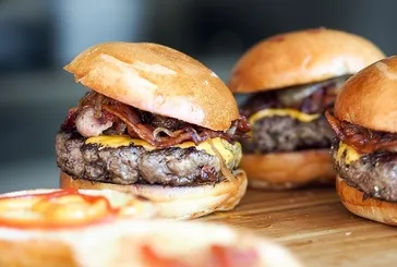 Müşteri seçen hamburgerciye inceleme: Şifreli satış uçuk fiyat