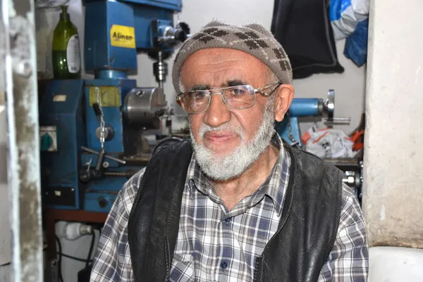 para-baska-ulkeye-gitmesin-diye-ugrasti-700-dolarlik-makineyi-250-tlye-mal-etti-1616223156638.jpg Para başka ülkeye gitmesin diye uğraştı! 700 dolarlık makineyi 250 TL'ye mal etti-3