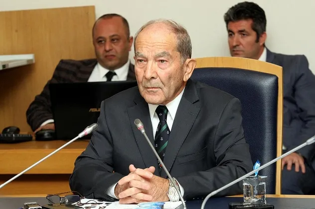 Hilmi Özkök FETÖ'cüler hakkındaki mahkeme kararlarını yok saydı!