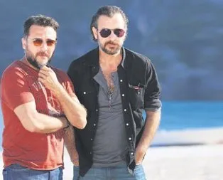 Afiş heyecan yarattı